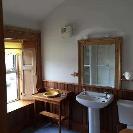 Gasthof Guest Accomodation *